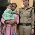 खोई मासूम को सकुशल परिजनों को लौटकर दून पुलिस ने फिर लौटाई एक परिवार की खुशियां, खेल खेल में भटककर घर से दूर निकल आई थी 3 वर्षीय मासूम