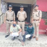 भारी मात्रा में अवैध मादक पदार्थो के साथ 2 नशा तस्करों को पुलिस ने किया गिरफ्तार, अभियुक्तों के कब्जे से लगभग 9 लाख रू0 कीमत की 4 किलो 215 ग्राम अवैध चरस बरामद