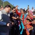 मुख्यमंत्री धामी का चम्पावत विधानसभा क्षेत्र में सड़क मार्ग से व्यापक दौरा-ग्रामीणों से किया सीधा संवाद, महिलाओं ने फूलो और आशीर्वाद से किया स्वागत, मुख्यमंत्री बोले-“चम्पावत मेरी प्रेरणा है”