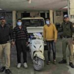 वाहन चोरी की घटना का दून पुलिस ने किया खुलासा, 2 अभियुक्तों को किया गिरफ्तार, अभियुक्तों के कब्जे से चोरी की स्कूटी हुई बरामद