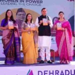 मुख्यमंत्री धामी ने मोहनी रोड स्थित दून इंटरनेशल स्कूल में देहरादून लिटरेचर फेस्टिवल में किया प्रतिभाग, वेणु अग्रहारा ढ़ींगरा द्वारा लिखित पुस्तक लीडिंग लेडीज ऑफ इण्डिया पुस्तक का किया विमोचन