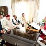 मुख्यमंत्री धामी से मुख्यमंत्री आवास में राज्य सभा सांसद नरेश बंसल के नेतृत्व में बार एसोसिएशन देहरादून के प्रतिनिधि मंडल ने की भेंट