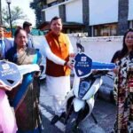 मुख्यमंत्री धामी ने किया ’’बिल लाओ-इनाम पाओ’’ योजना के विजेताओं को पुरस्कृत