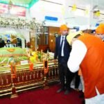 श्री गुरु तेगबादुर साहिब जी के 350वें बलिदान दिवस पर रेसकोर्स स्थित गुरुद्वारा पहुंचे मुख्यमंत्री धामी, सुने शबद कीर्तन