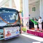 मुख्यमंत्री धामी ने टॉपर छात्र-छात्राओं के दल को भारत दर्शन शैक्षिक भ्रमण पर किया रवाना, छात्र-छात्राओं से अपनी डायरी में यात्रा अनुभव के साथ उत्तराखंड में पहली बार हुए नवाचारों को भी दर्ज करने को कहा