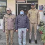 पैरोल जम्प कर विगत 5 वर्षों से फरार चल रहे अभियुक्त को दून पुलिस ने किया गिरफ्तार,. कोविड के दौरान 90 दिन की पैरोल पर आया था जेल से बाहर