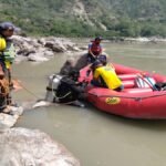 माता-पिता के आंखों के सामने गंगा में बहा बेटा, बदहवास हुए परिजन, तलाश जारी