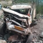 अनियंत्रित होकर गहरी खाई में गिरा पिकअप वाहन, 19 वर्षीय चालक की दर्दनाक मौत