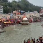 निर्जला एकादशी पर हरिद्वार में उमड़ी श्रद्धालुओं की भीड़, हरकी पैड़ी पर लगाई आस्था की डुबकी