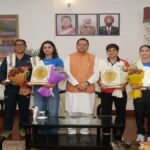 पिथौरागढ़ की मुक्केबाज निकिता, काजल और आरती ने किया देश का नाम रोशन, सीएम धामी ने किया सम्मानित