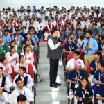 मुख्यमंत्री पुष्कर सिंह धामी ने विद्यार्थियों से किया संवाद, जाना विकसित उत्तराखंड का सपना
