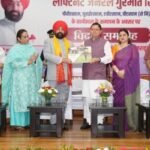 CM धामी ने राज्यपाल गुरमीत सिंह को दी विदाई, बोले- उत्तराखंड के विकास में उनका योगदान हमेशा रहेगा याद