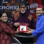 देहरादून के लोकेंद्र सोनी पहुंचे KBC, अमिताभ बच्चन को भेंट की उत्तराखंड की पहाड़ी टोपी