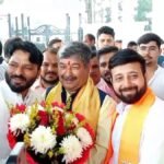 उत्तराखंड BJP राज्यसभा प्रत्याशी दिनेश आर्य ने किया नामांकन, सीएम धामी, महेंद्र भट्ट समेत विधायक रहे मौजूद